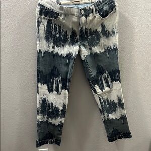 Stylish Black and White Patterned Jeans